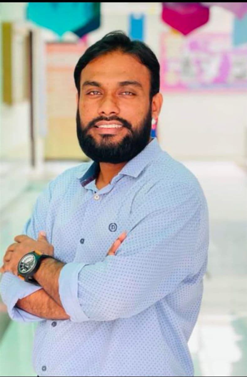 Sir Tayyab Ansari, Islamiyat teacher